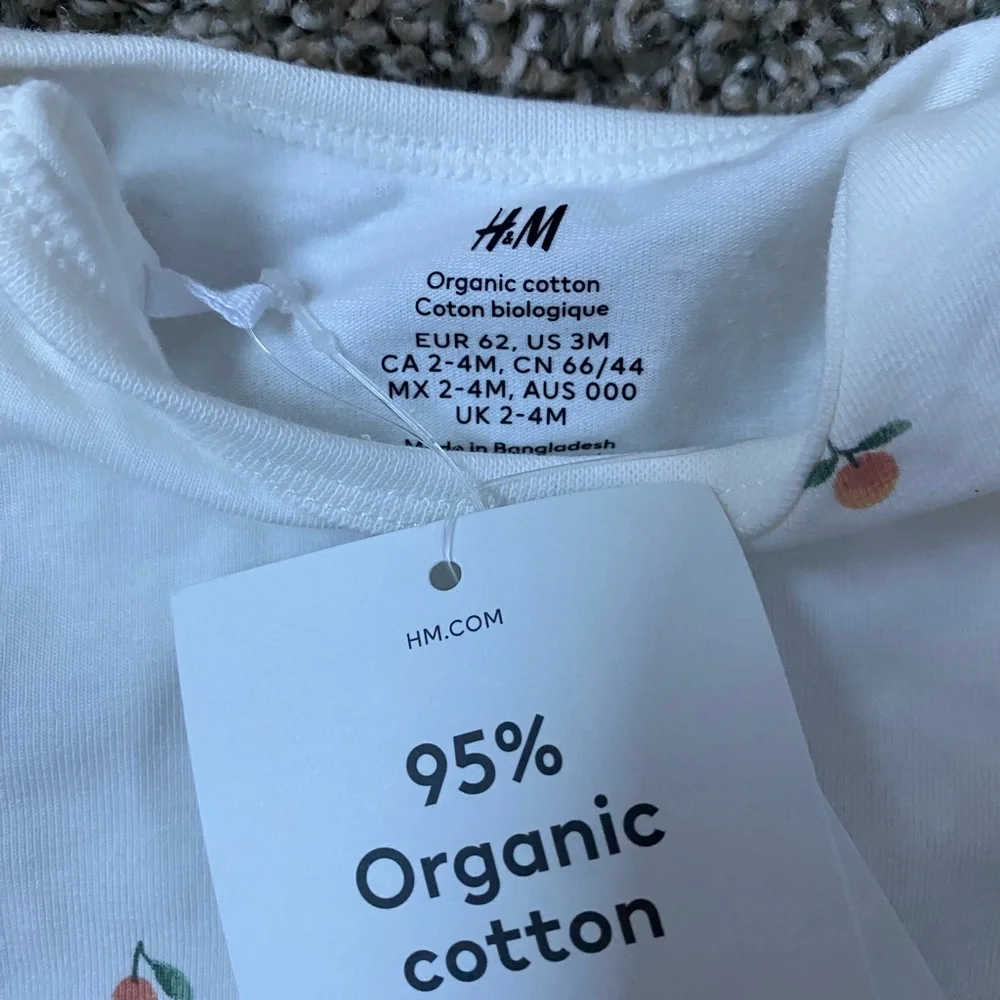 H&M White Baby Matching Set with Peach Print